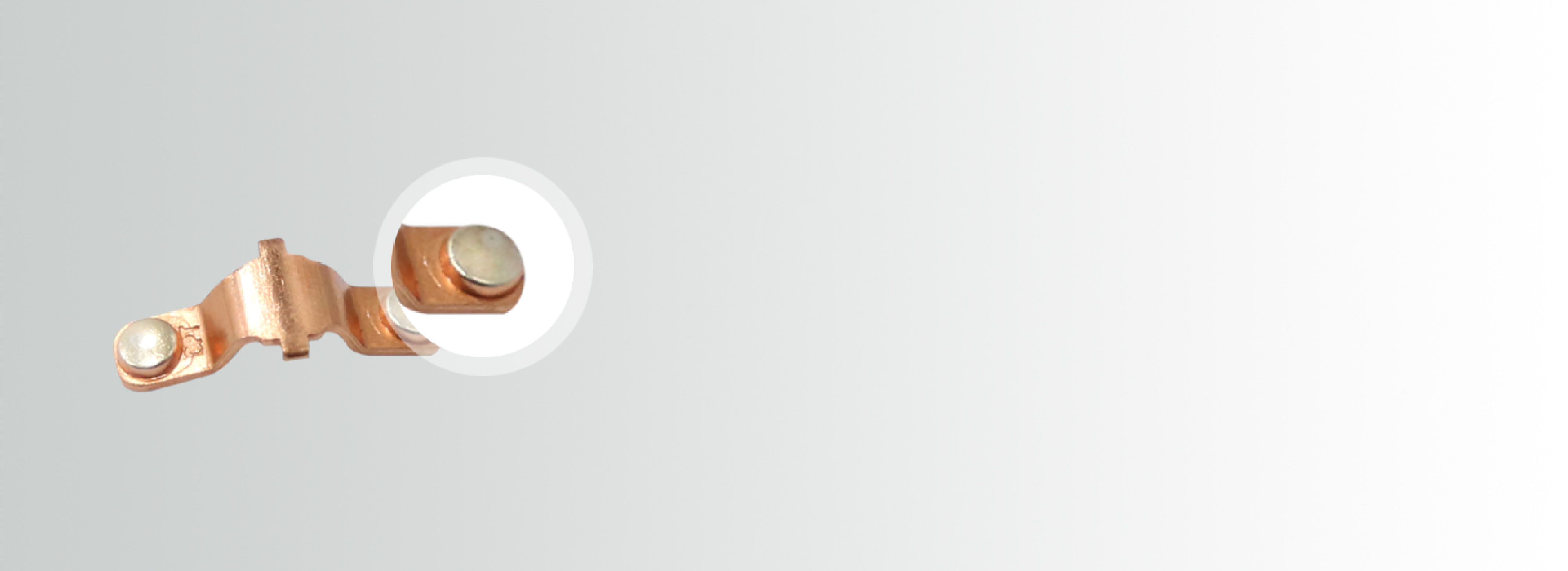 合理搭配金屬件，經久耐用黃金比例的錫磷青...