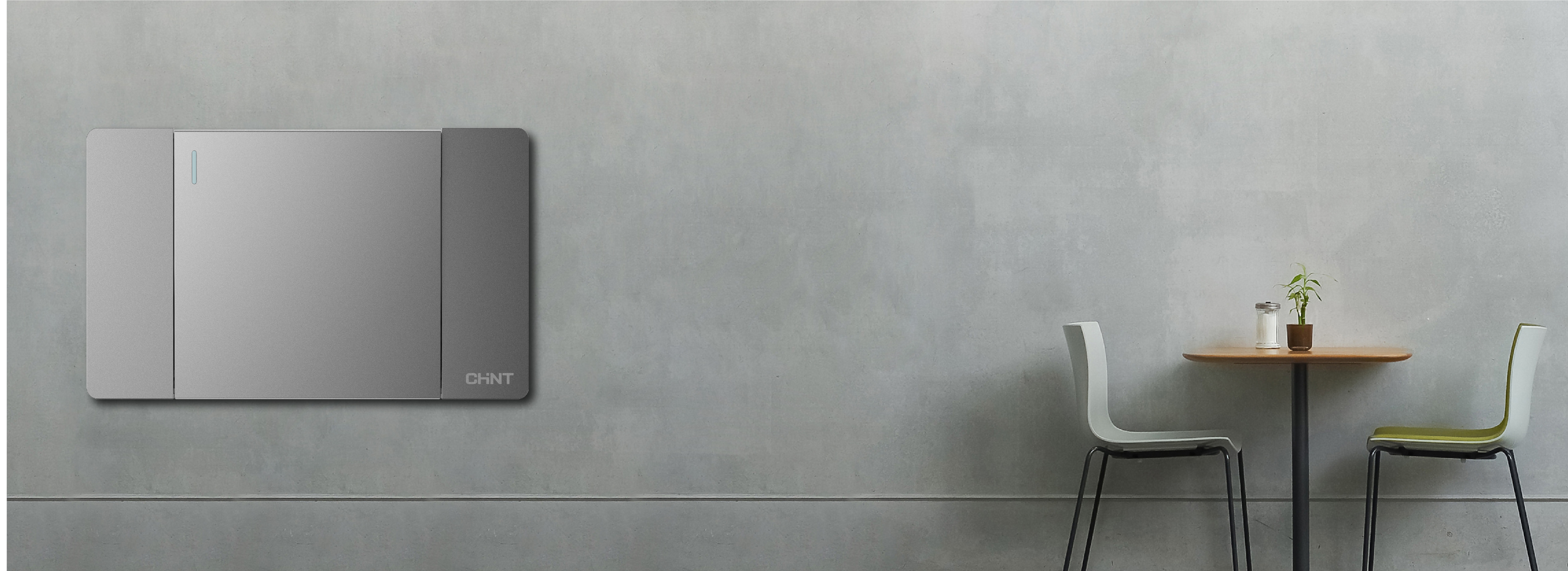 大格局， 更多精彩
 面板尺寸更大、無邊...