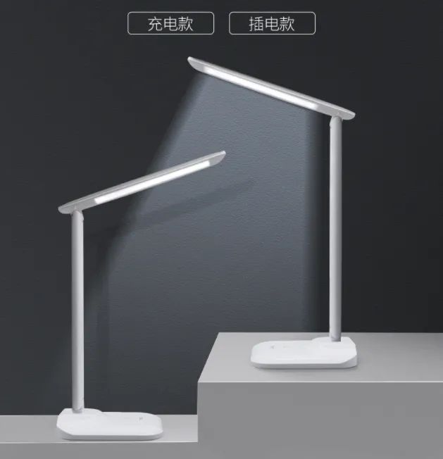 開學好物推薦：正泰LED護眼臺燈