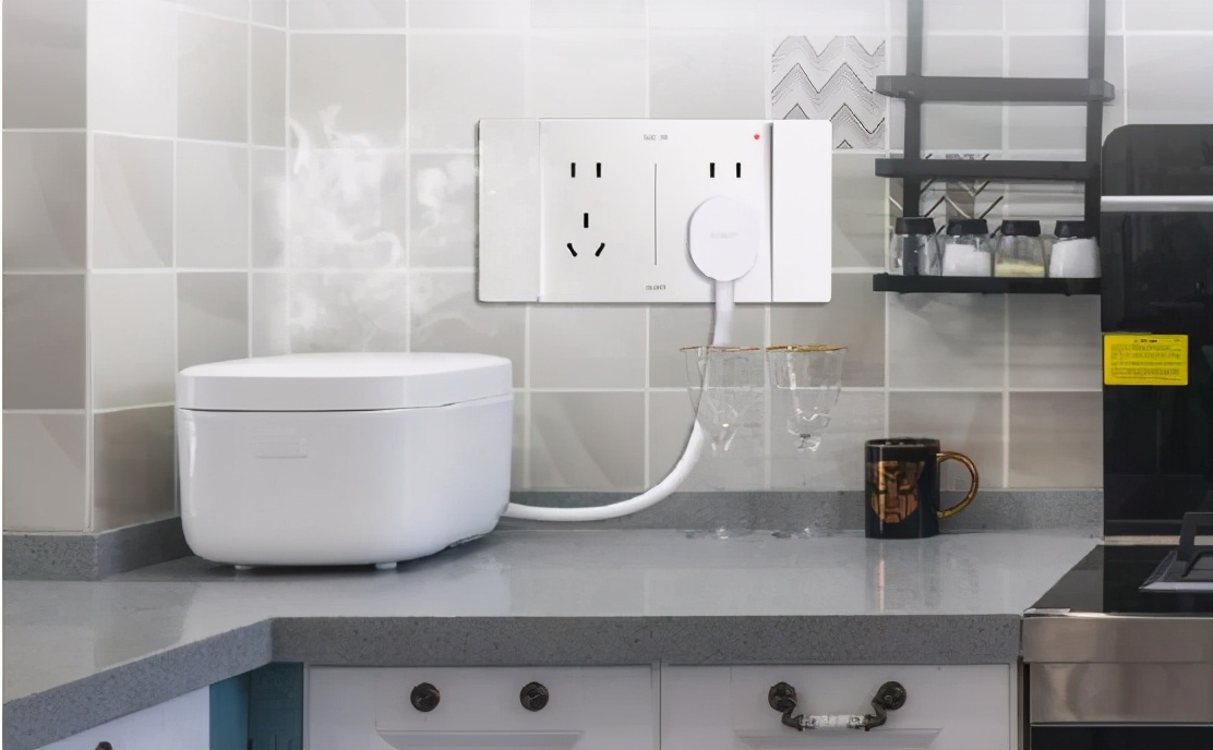 正泰防油污插座3 正泰防油污插座3