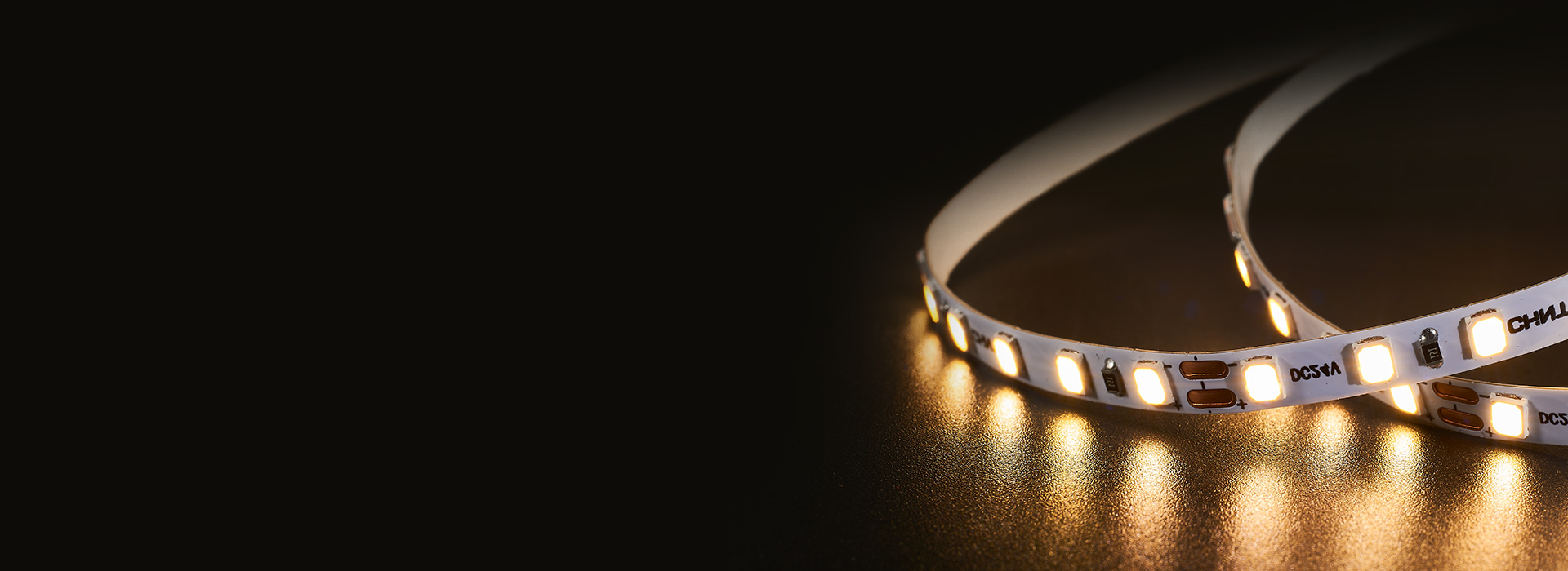 120珠/米，高光效，高亮度
 每米光通...